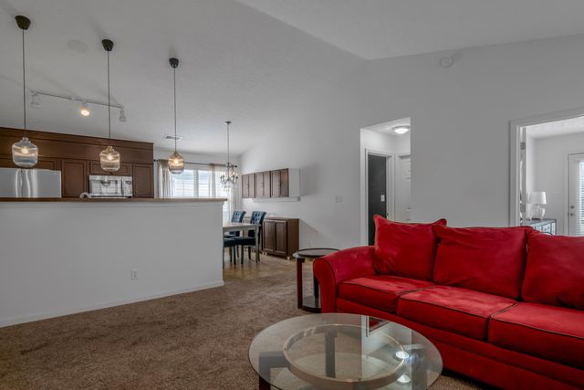 944 Winding Oak Trail, Lexington, KY 40511