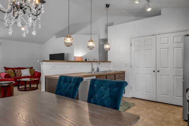 944 Winding Oak Trail, Lexington, KY 40511