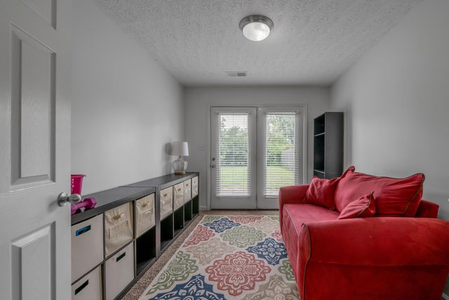 944 Winding Oak Trail, Lexington, KY 40511