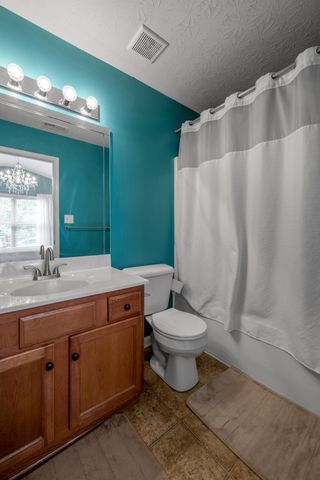 944 Winding Oak Trail, Lexington, KY 40511