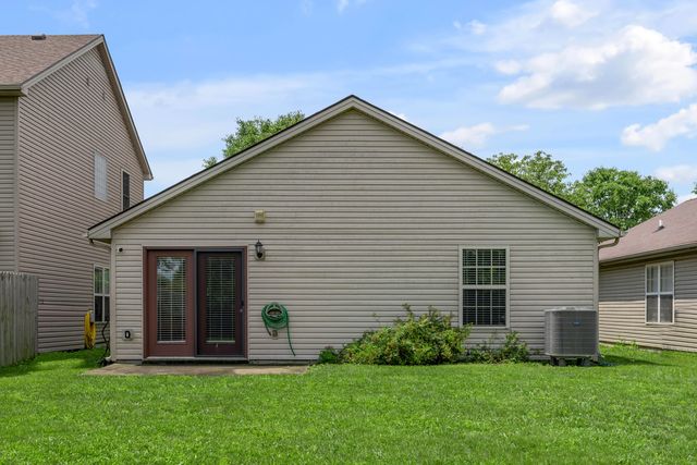 944 Winding Oak Trail, Lexington, KY 40511
