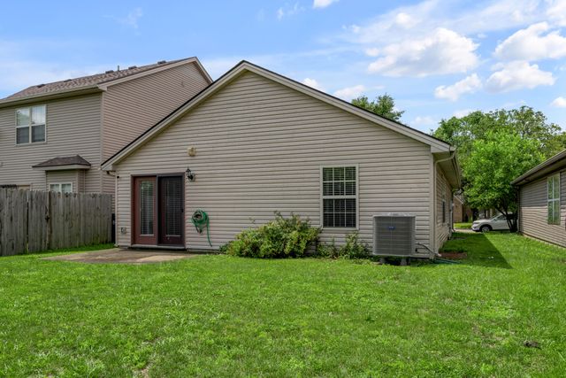 944 Winding Oak Trail, Lexington, KY 40511