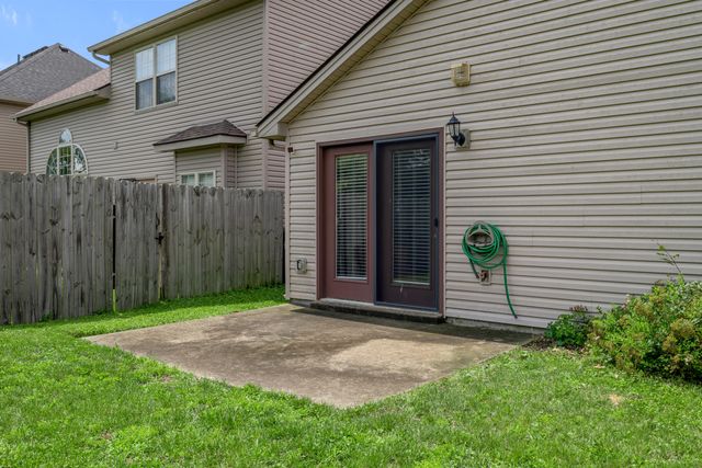 944 Winding Oak Trail, Lexington, KY 40511
