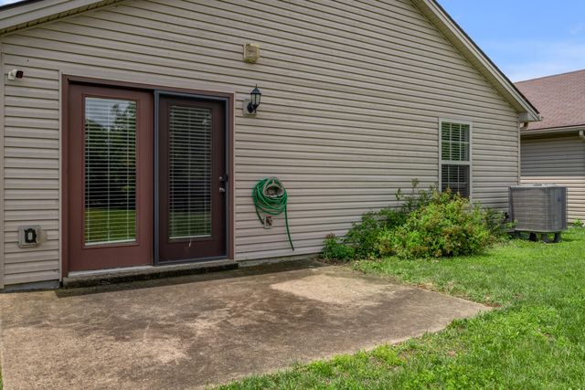 944 Winding Oak Trail, Lexington, KY 40511