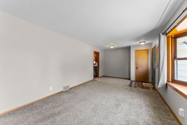 8701 Russell Avenue S, Bloomington, MN 55431