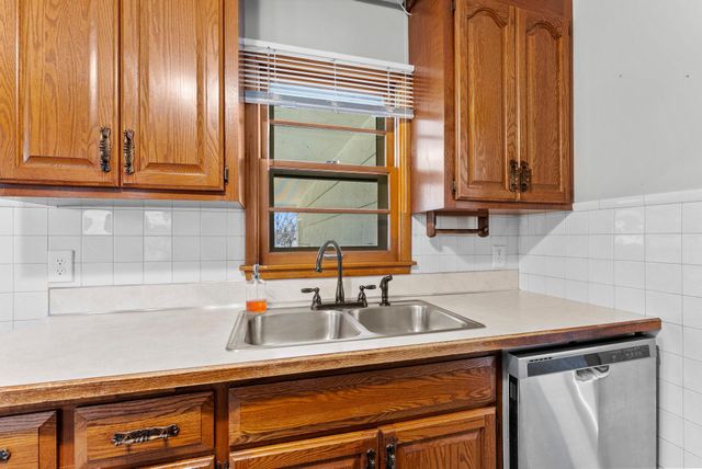 8701 Russell Avenue S, Bloomington, MN 55431