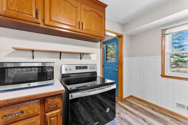 8701 Russell Avenue S, Bloomington, MN 55431