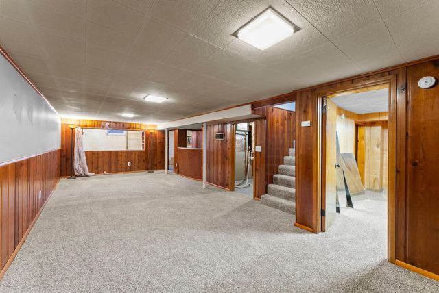 8701 Russell Avenue S, Bloomington, MN 55431