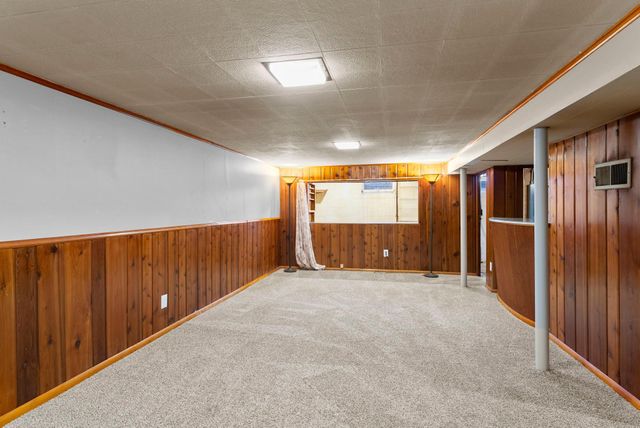 8701 Russell Avenue S, Bloomington, MN 55431