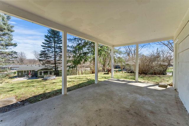 8701 Russell Avenue S, Bloomington, MN 55431