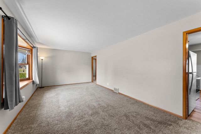 8701 Russell Avenue S, Bloomington, MN 55431