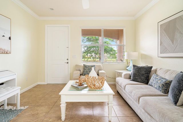 4725 Foxtail Palm Court, Greenacres, FL 33463
