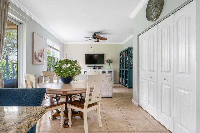 4725 Foxtail Palm Court, Greenacres, FL 33463