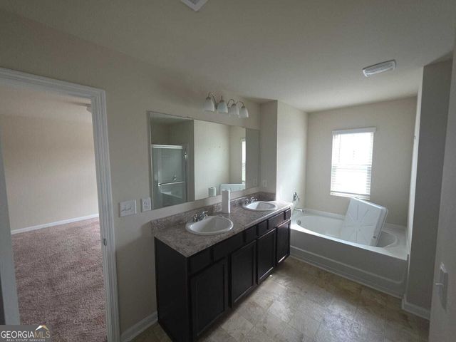 3877 Makeover Court, South Fulton, GA 30349