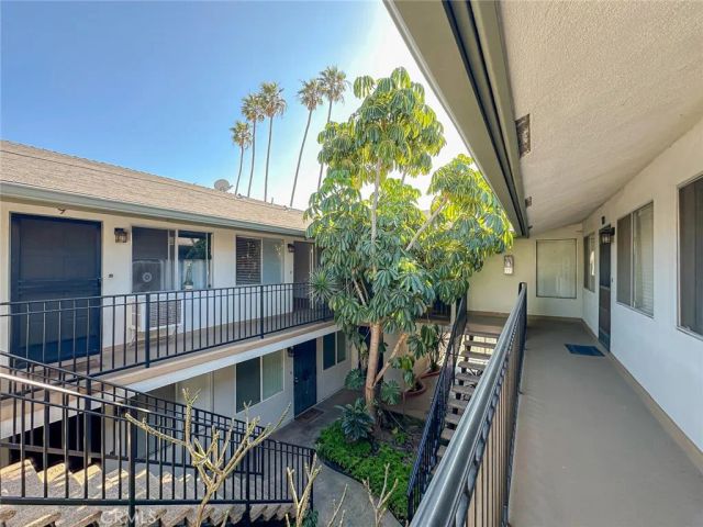 3045 E Theresa 8, Long Beach, CA 90814