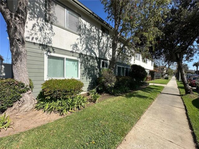 3045 E Theresa 8, Long Beach, CA 90814