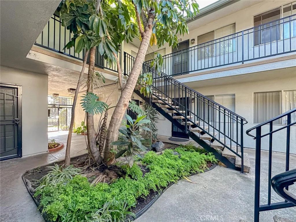 3045 E Theresa 8, Long Beach, CA 90814