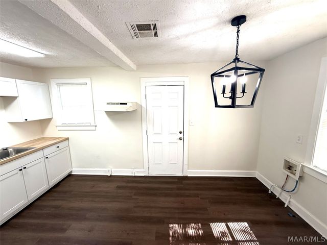 106 Courtland Drive, Montgomery, AL 36105