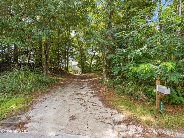 7227 Archers Creek Drive, Emerald Isle, NC 28594