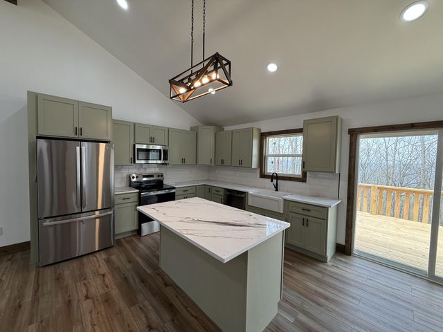 2387 Porch Rock Road, Pikeville, TN 37367