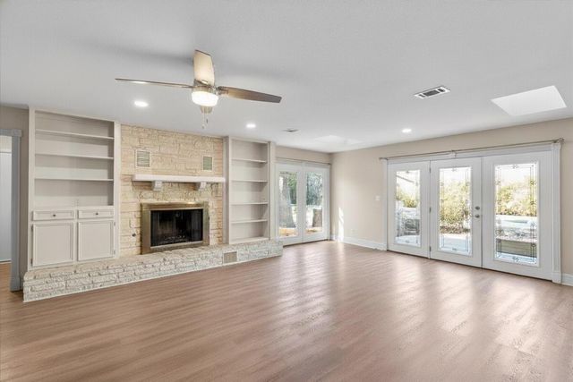 102 Bonwood DR, Round Rock, TX 78681