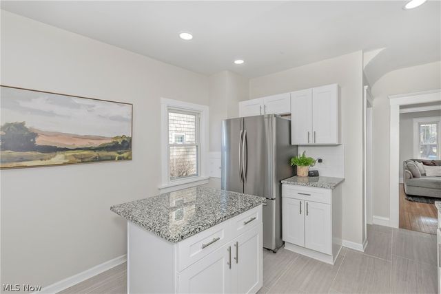 2588 Queenston Road, Cleveland Heights, OH 44118
