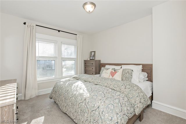 2588 Queenston Road, Cleveland Heights, OH 44118