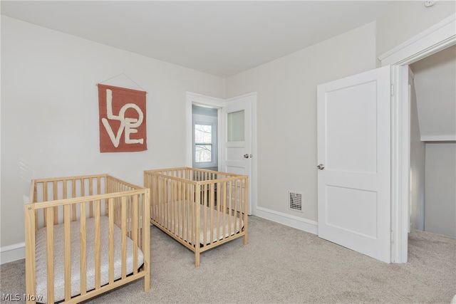2588 Queenston Road, Cleveland Heights, OH 44118