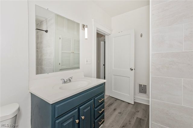 2588 Queenston Road, Cleveland Heights, OH 44118