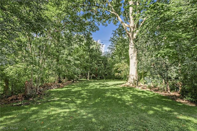 2588 Queenston Road, Cleveland Heights, OH 44118