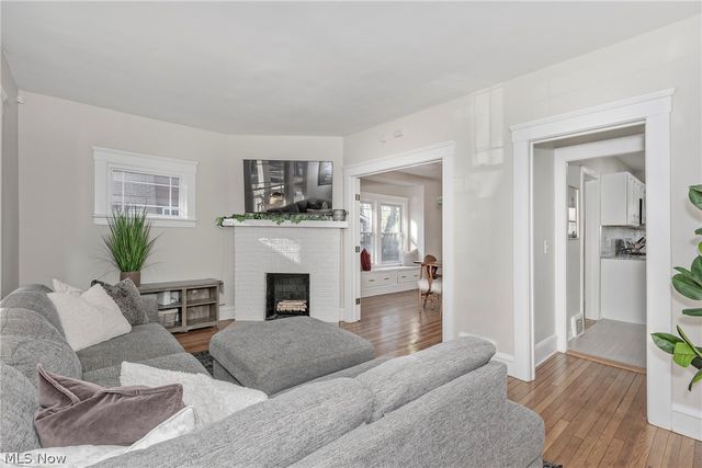 2588 Queenston Road, Cleveland Heights, OH 44118