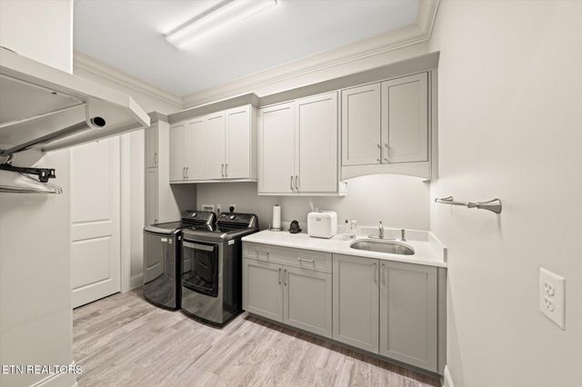 1139 Calderwood Hwy, Maryville, TN 37801