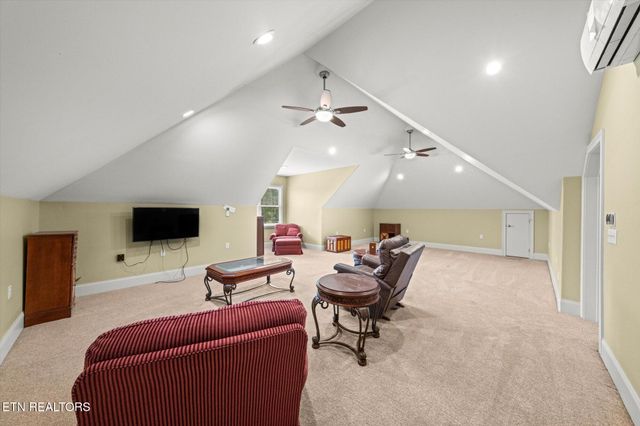 1139 Calderwood Hwy, Maryville, TN 37801