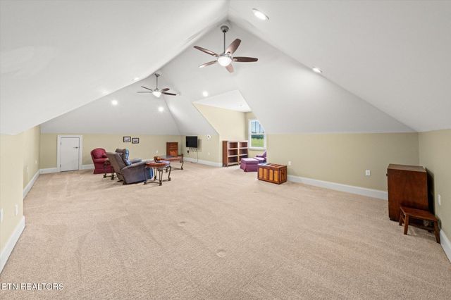 1139 Calderwood Hwy, Maryville, TN 37801