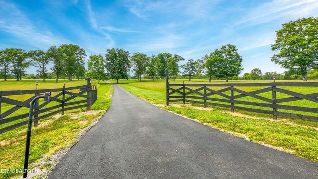 1139 Calderwood Hwy, Maryville, TN 37801