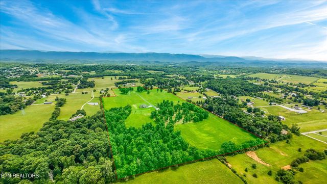 1139 Calderwood Hwy, Maryville, TN 37801