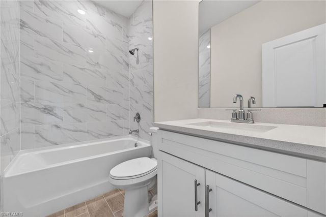 2105 NW 4th ST, Cape Coral, FL 33993