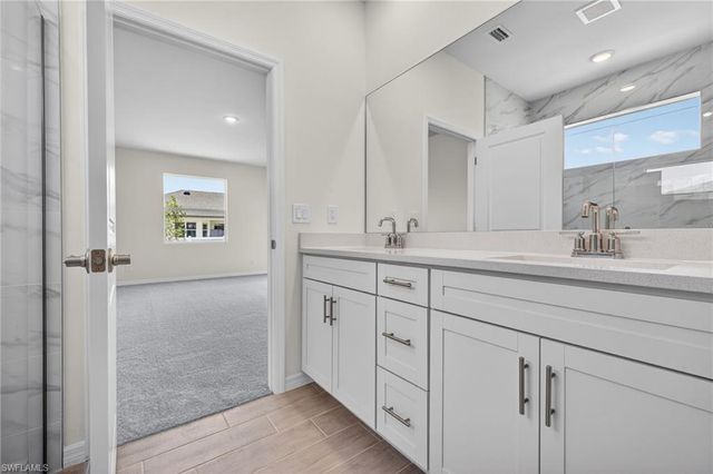 2105 NW 4th ST, Cape Coral, FL 33993
