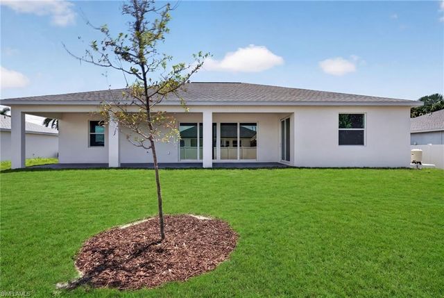 2105 NW 4th ST, Cape Coral, FL 33993
