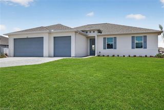 2105 NW 4th ST, Cape Coral, FL 33993