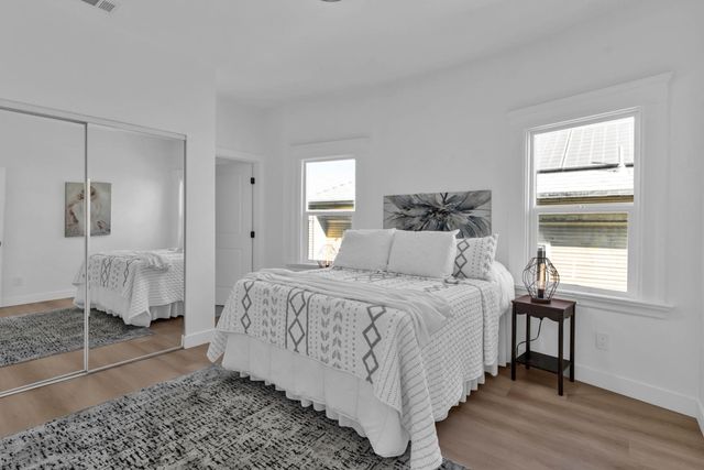 2912 2912 E 22Nd St, Oakland, CA 94601