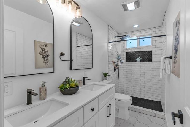 2912 2912 E 22Nd St, Oakland, CA 94601