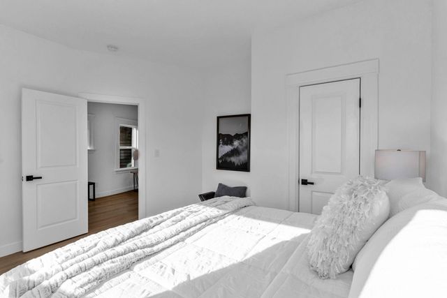 2912 2912 E 22Nd St, Oakland, CA 94601