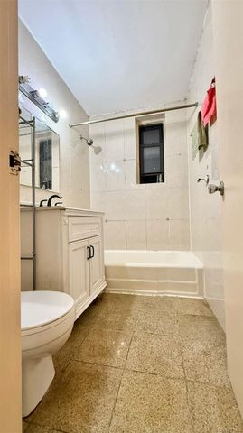 138-70 Elder Avenue 4T, Flushing, NY 11355