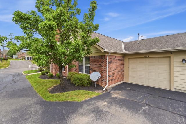 3204 Pine Manor Boulevard, Grove City, OH 43123