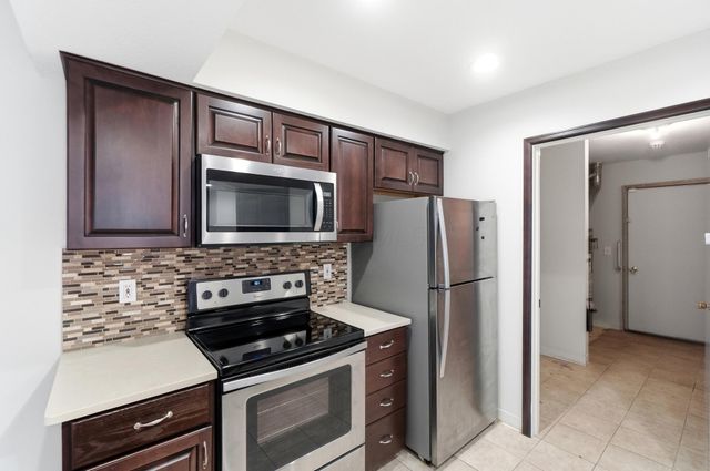 3204 Pine Manor Boulevard, Grove City, OH 43123