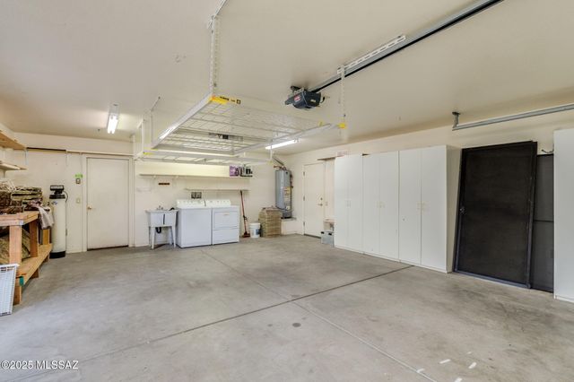 1012 W Union Bell Drive, Green Valley, AZ 85614