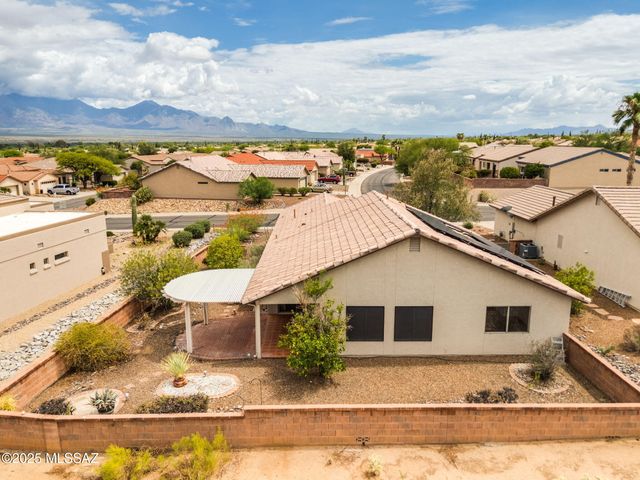1012 W Union Bell Drive, Green Valley, AZ 85614