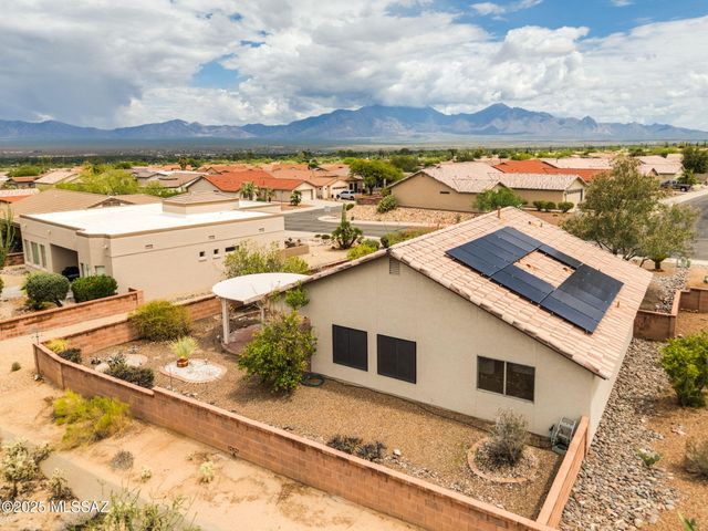 1012 W Union Bell Drive, Green Valley, AZ 85614