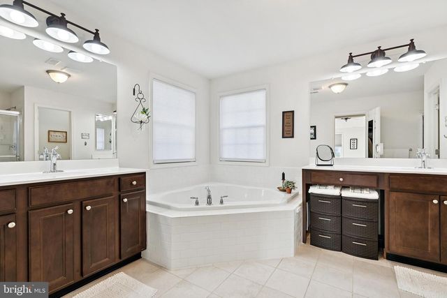 3 ANTRON BROWN WAY, Chesterfield, NJ 08515